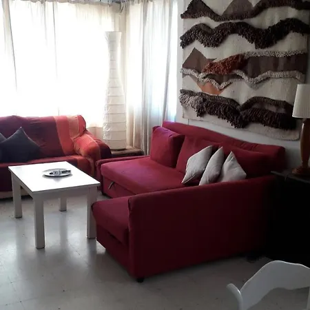 Piso Junto A Puerto Deportivo Y Playa *